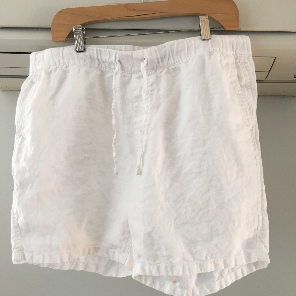 Linen shorts Saks fifth avenue black label